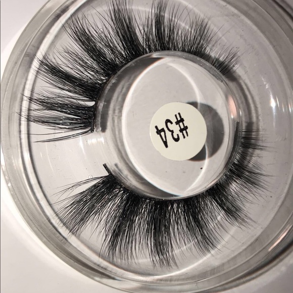 Mink Lashes - Picture 2 of 4